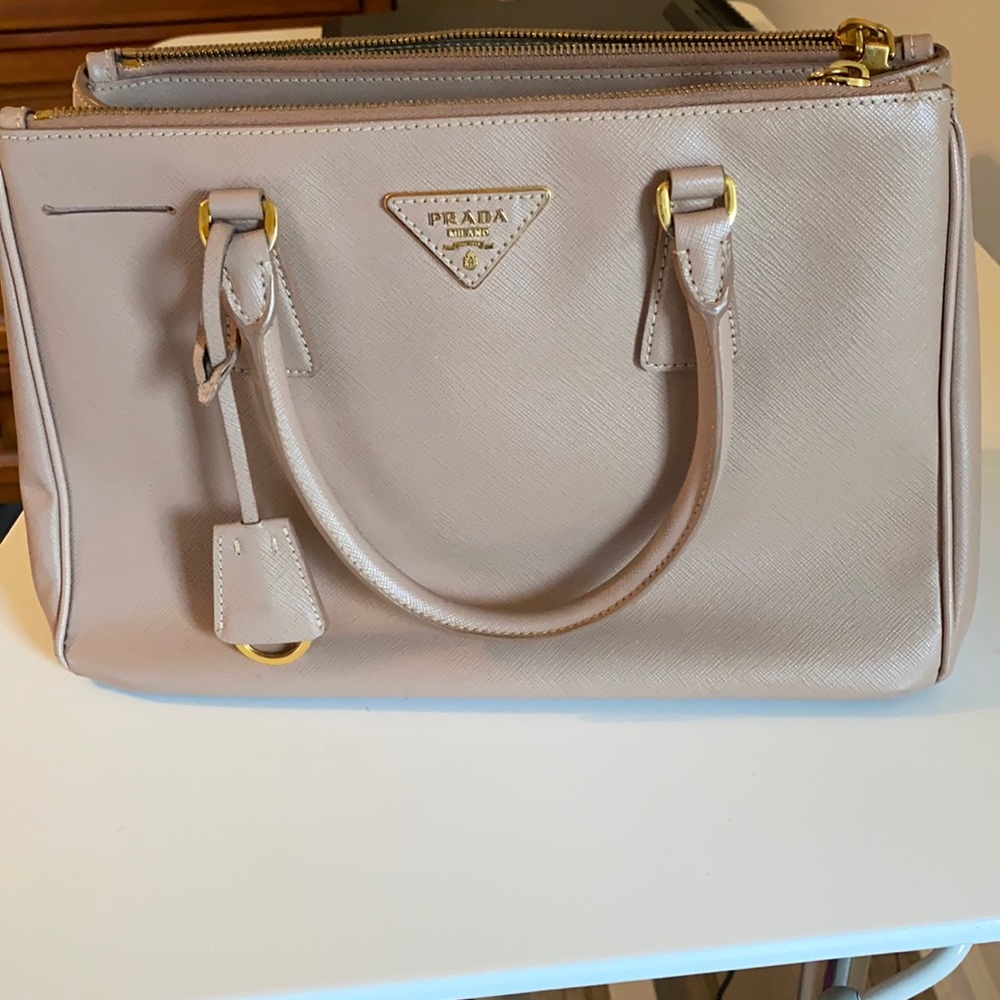 Prada galleria tote saffiano leather bag blush